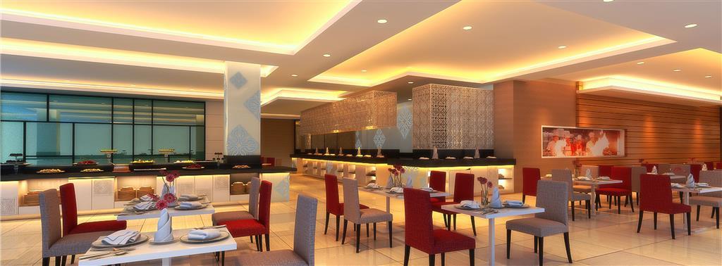 โฟร์ พอยทส์ บาย เชอราตัน มาคัสซาร์ Hotel มากาซาร์ ภายนอก รูปภาพ