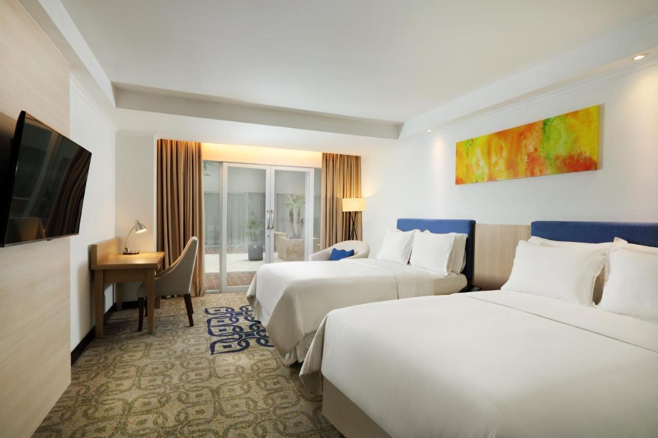 โฟร์ พอยทส์ บาย เชอราตัน มาคัสซาร์ Hotel มากาซาร์ ภายนอก รูปภาพ