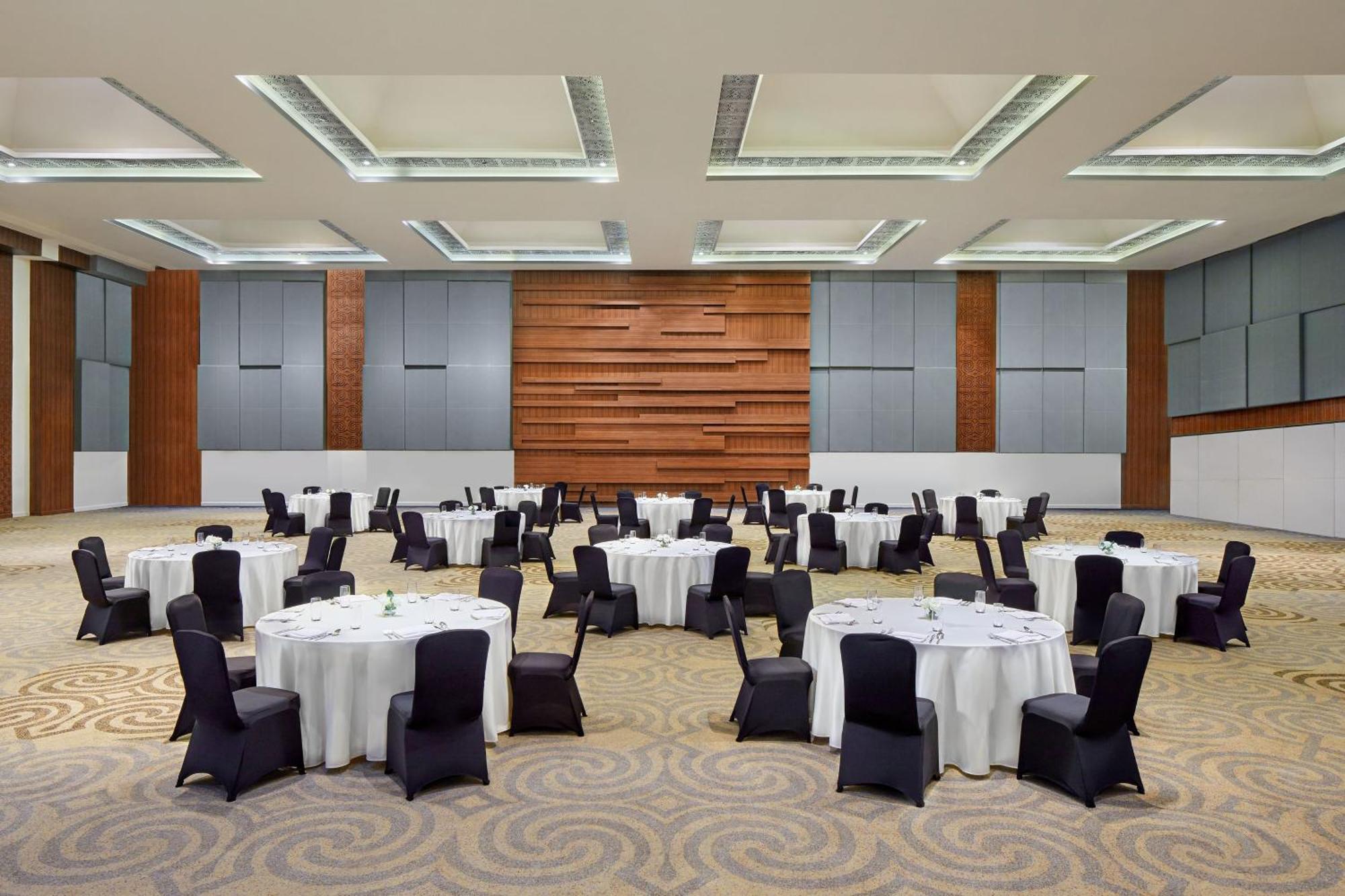 โฟร์ พอยทส์ บาย เชอราตัน มาคัสซาร์ Hotel มากาซาร์ ภายนอก รูปภาพ