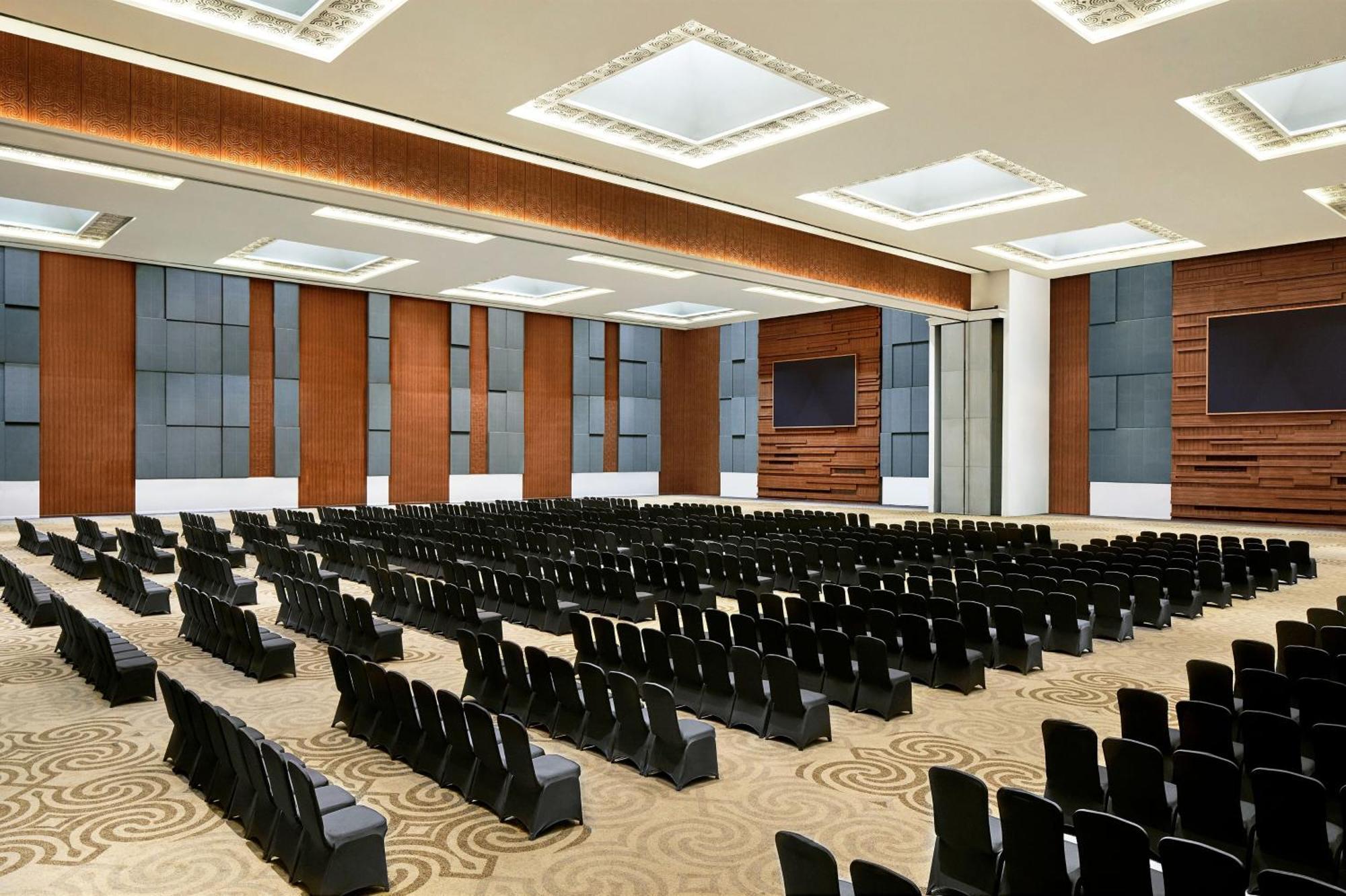 โฟร์ พอยทส์ บาย เชอราตัน มาคัสซาร์ Hotel มากาซาร์ ภายนอก รูปภาพ