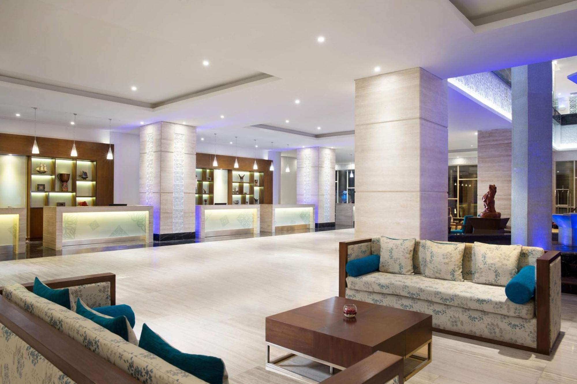 โฟร์ พอยทส์ บาย เชอราตัน มาคัสซาร์ Hotel มากาซาร์ ภายนอก รูปภาพ