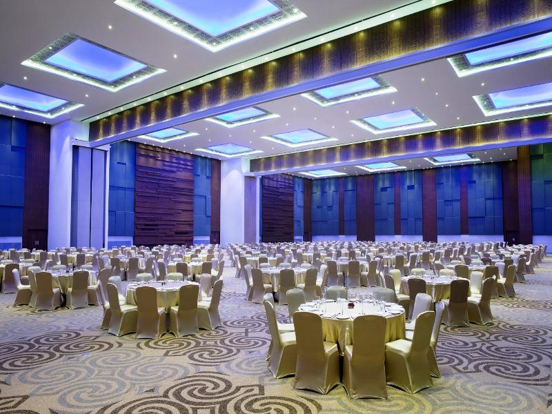 โฟร์ พอยทส์ บาย เชอราตัน มาคัสซาร์ Hotel มากาซาร์ ภายนอก รูปภาพ